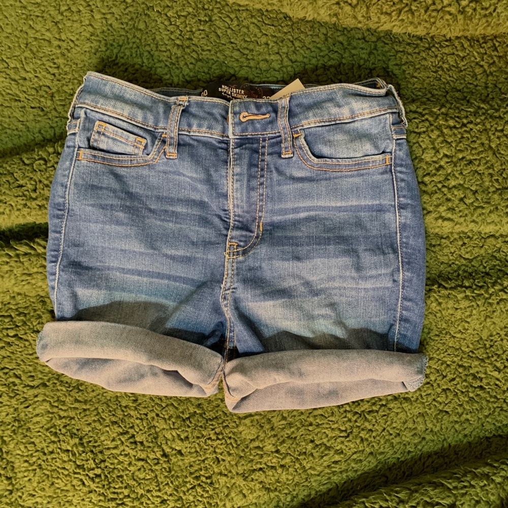 Hollister Roll Up Shorts